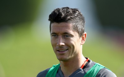 球探体育精华-B费眼神里全是杀气