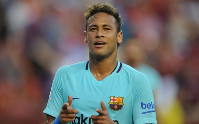 球探体育独家-亚马尔模仿C罗庆祝